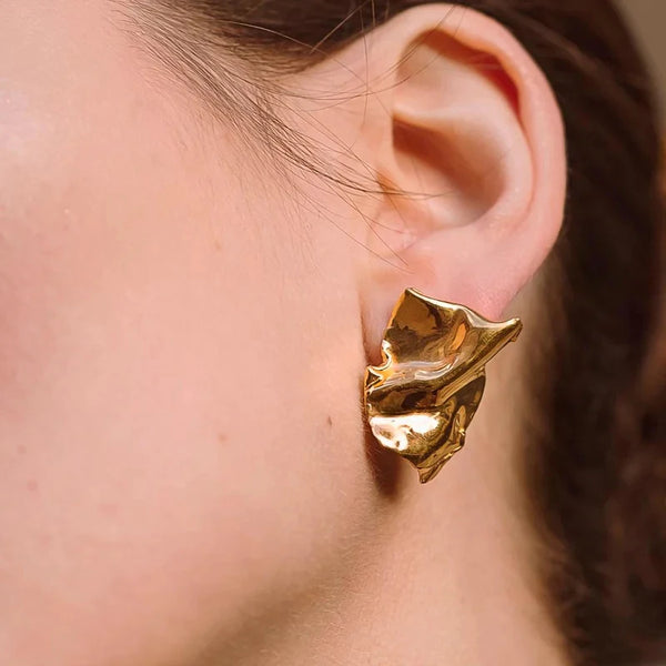 Irregular Fold Stud Earrings